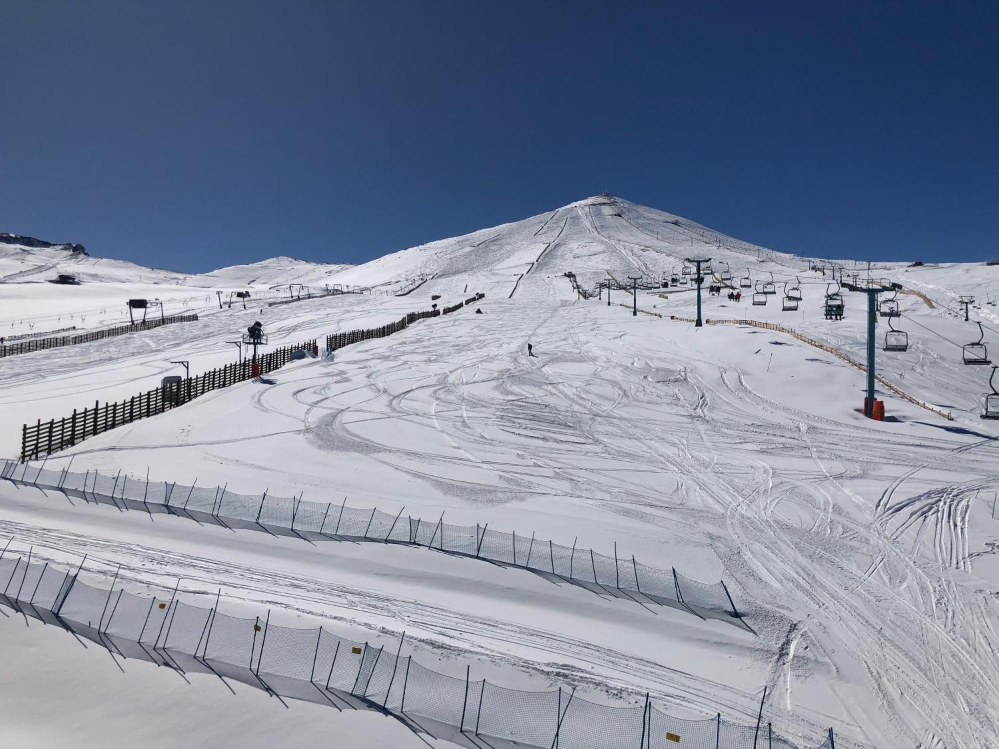 Departamentos Alojamiento Oficial Gran Parador Ski In - Out, Centro De Ski El Colorado, Farellones - Unico Con Descuentos En Servicios Del Centro De Ski Eksteriør bilde